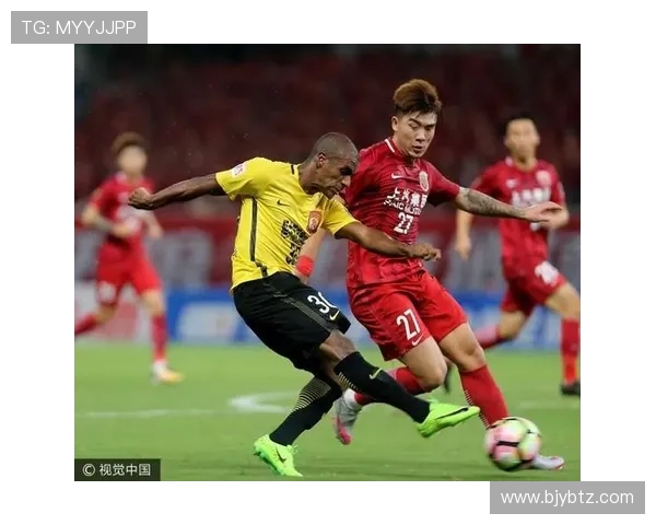 北京足球队以54分稳居锦标赛积分榜首位争冠形势一片大好