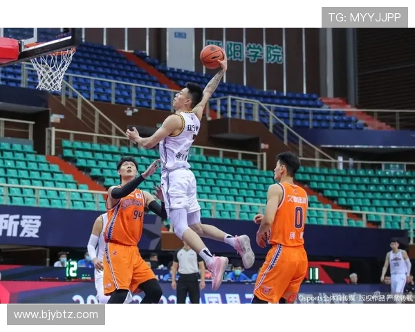 重庆篮球队节奏之争引发热议球迷与专家各执己见