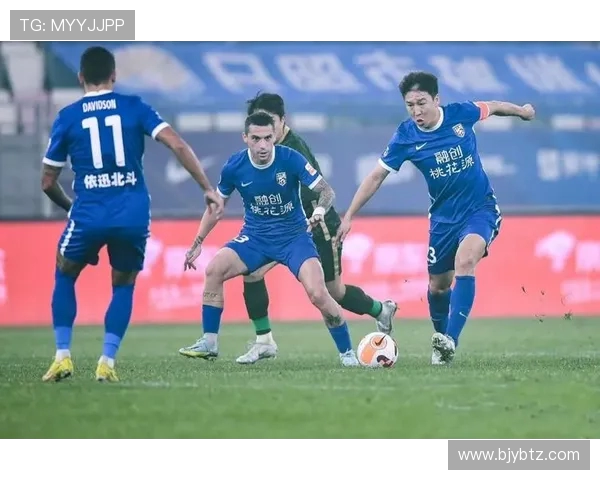 高校联赛最新积分榜FPX以70分稳居第一名引发关注